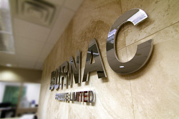 Chrome polished metal sign, wall office design mirror sign 3d form