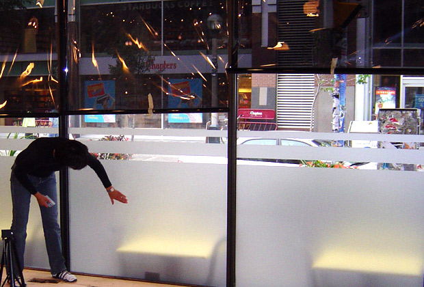 RESTAURANT MAKEOVER TORONTO ARTSIGNS, RESTAURANT SIGNS, WINDOW GRAPHIC