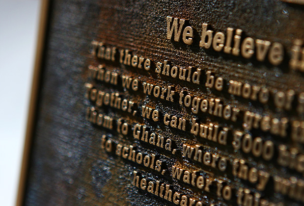 donor wall, rewcognition plaques