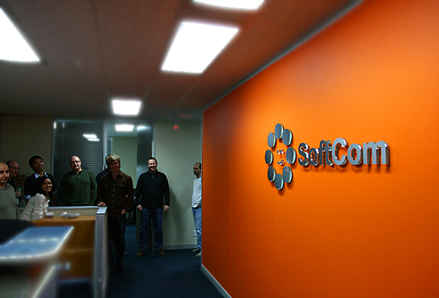 mirror mirror office 3d sign for Softcom Inc.- Email and Web Hosting services, Also myhosting.com, mail2web.com